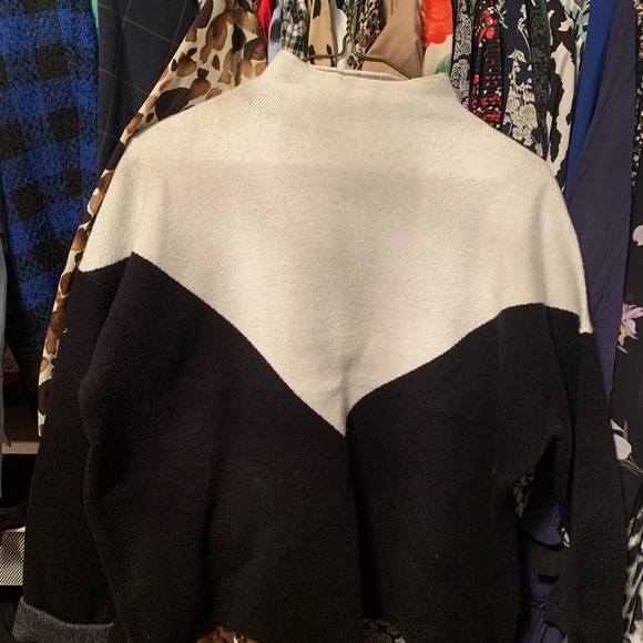 Cynthia Rowley sweater - Picture 2 of 3